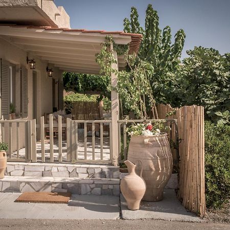 Tarsia Homes & Suites Kalamaki  Buitenkant foto