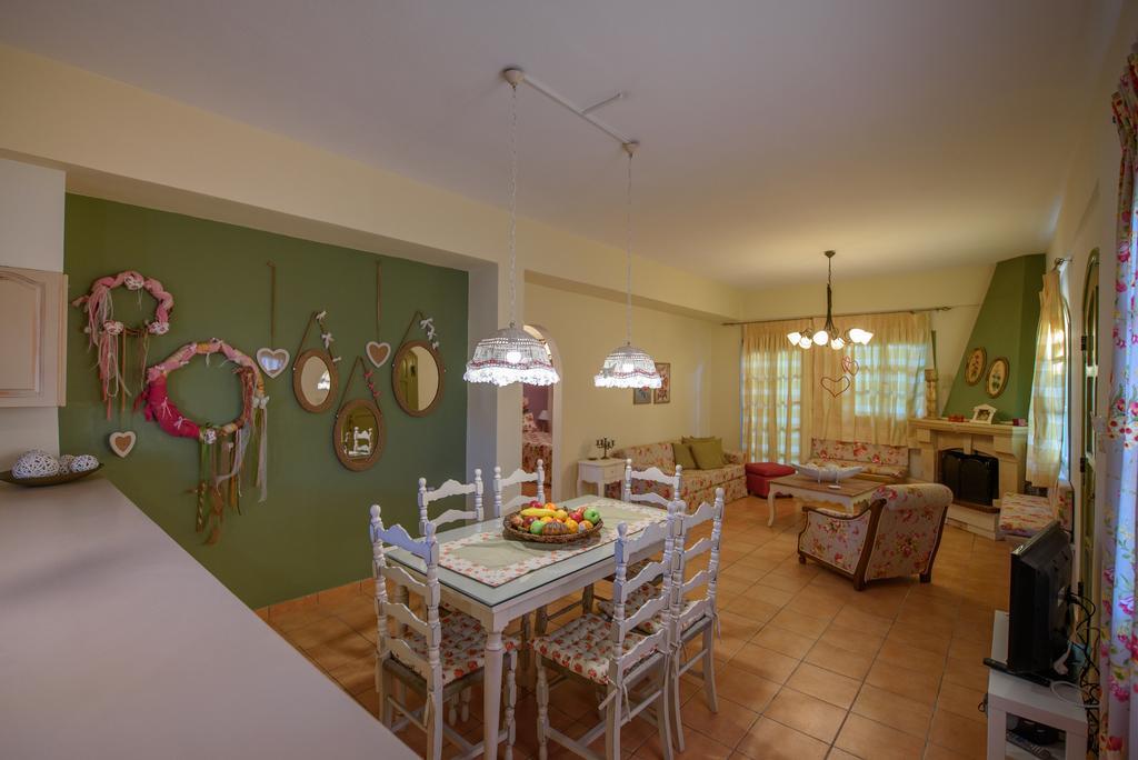 Tarsia Homes & Suites Kalamaki  Buitenkant foto