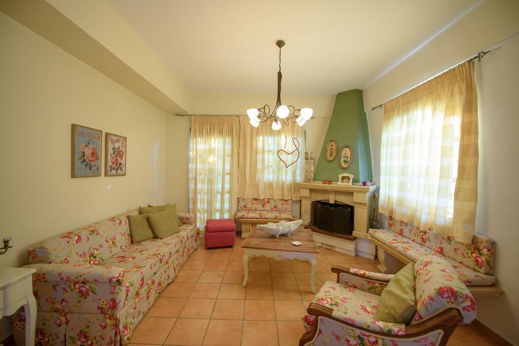 Tarsia Homes & Suites Kalamaki  Buitenkant foto